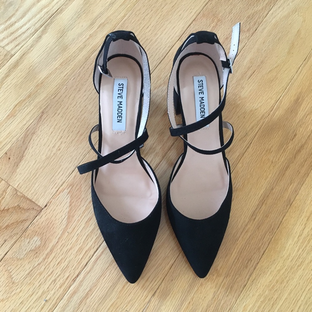 Steve Madden - size 39 low heel suede heels